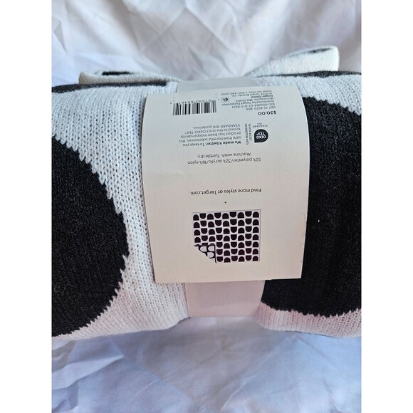 Threshold~Reversible Knit Geo Throw Blanket Black & White, 50" x 60"~NWT - Picture 3 of 5